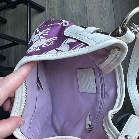 Authentic coach horse & carriage shoulder bag - Picture 5 of 5